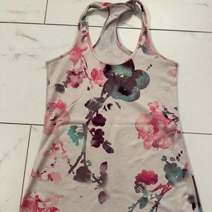 Lululemon size 8 floral razorback tank top